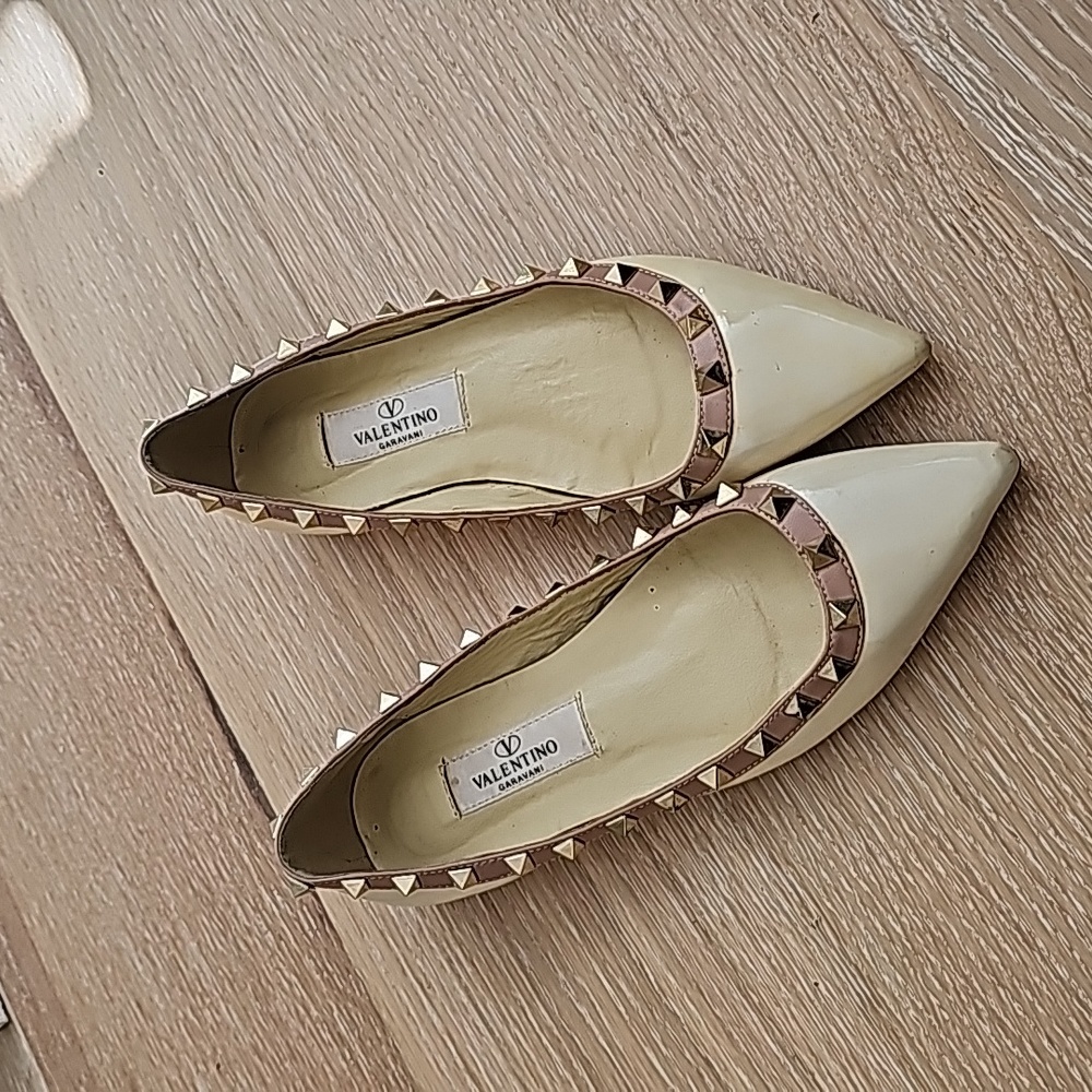 VALENTINO rockstud blallet flat in Patent Leather